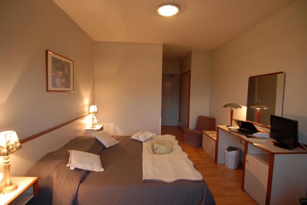 Bellevue Hotel Chatel-Guyon Room photo